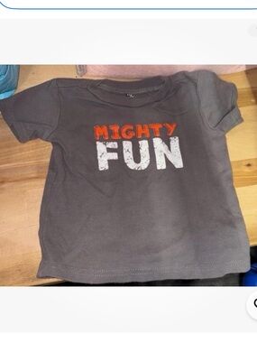 HB “Mighty fun” size 18m toddler boy tee shirt